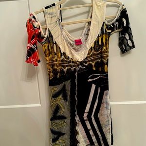 Save the Queen Italian designer off the shoulder blouse